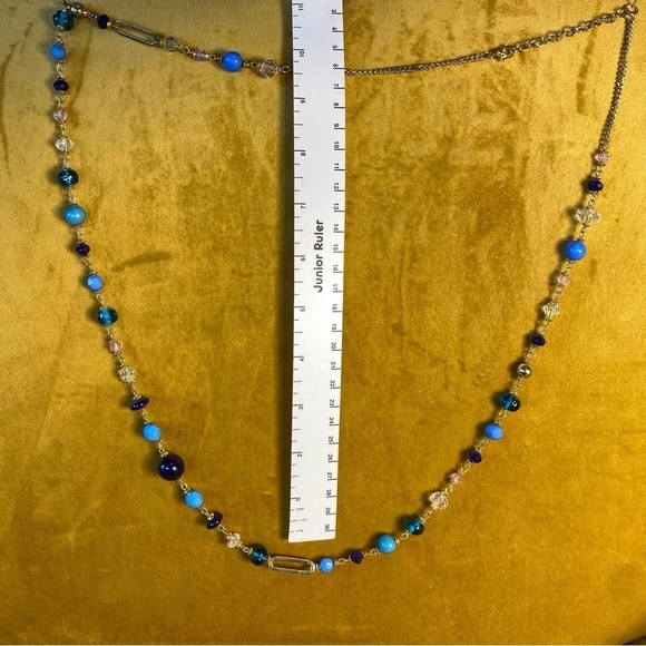 BNWT glass beads and gold tone elongated necklaces. So pretty. - Picture 11 of 16